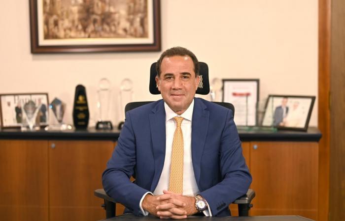 «الأهلي
      الكويتي
      مصر»
      يحقق
      3.2
      مليار
      جنيه
      صافي
      أرباح
      بنهاية
      الربع
      الأول
      من
      2024 الفجر سبورت
