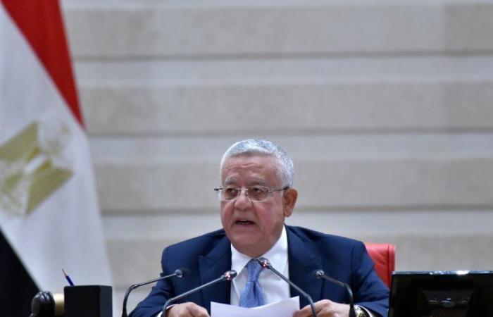 الفجر سبورت .. رئيس
      مجلس
      النواب
      عن
      الادعاءات
      حول
      قانون
      المنشآت:
      الهدف
      منه
      تطوير
      المستشفيات
      ليس
      بالبيع
      وإنما
      بالانتفاع
      ولمدة
      أقصاها
      15
      عاما