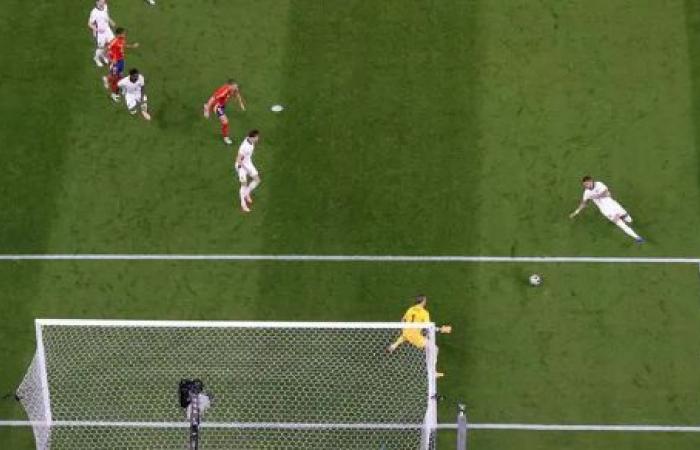 منتخب
      إسبانيا
      بطلًا
      ليورو
      2024
      على
      حساب
      إنجلترا المساء الاخباري ..