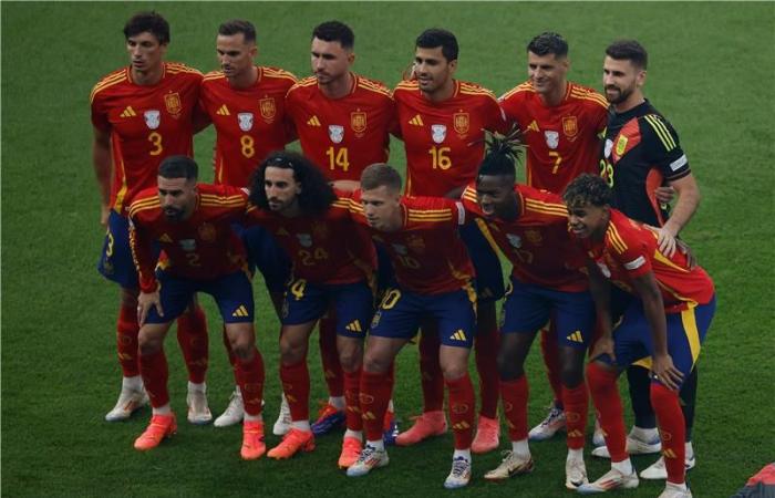 منتخب
      إسبانيا
      بطلًا
      ليورو
      2024
      على
      حساب
      إنجلترا المساء الاخباري ..