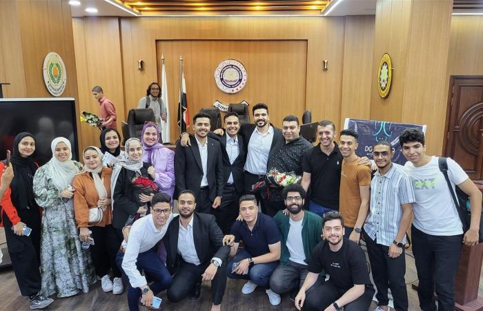 مشروعان
      تخرج
      لطلاب
      "هندسة
      المنصورة"
      يواكبان
      التطور
      التكنولوجي والعلمي
      العالمي المساء الاخباري ..