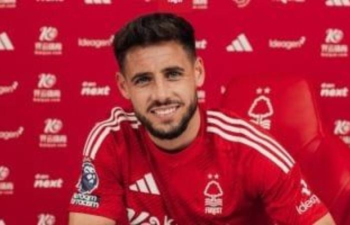 إعارة أليكس مورينو إلى نوتنجهام فورست موسم واحد مع خيار الشراء - المساء الاخباري
