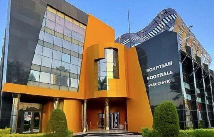 الثلاثاء..
      اجتماع
      الجمعية
      العمومية
      لاتحاد
      الكرة
      لانتخاب
      مجلس
      أبوريدة - بوابة المساء الاخباري