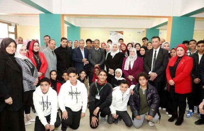 محافظ الشرقية يتفقد المعرض السنوي لمسابقة «آيسف» الدولية .. بوابة المساء الاخباري