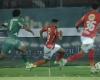 الأهلي
      يسقط
      في
      فخ
      التعادل
      أمام
      الاتحاد
      السكندري
      بالدوري .. بوابة المساء الاخباري