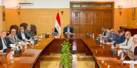 الفجر سبورت .. سويلم
      يتابع
      إجراءات
      وخطة
      تطوير
      منظومة
      إدارة
      وتوزيع
      المياه
      في
      مصر