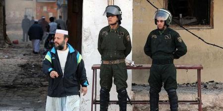 الفجر سبورت .. العالم
      اليوم
      -
      الجزائر..
      العثور
      على
      شخص
      محتجز
      لدى
      جاره
      بعد
      26
      عاما